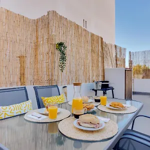 Сasa de vacaciones Faro: Casa Trevo Com Terraco Bbq, Distrito de Faro